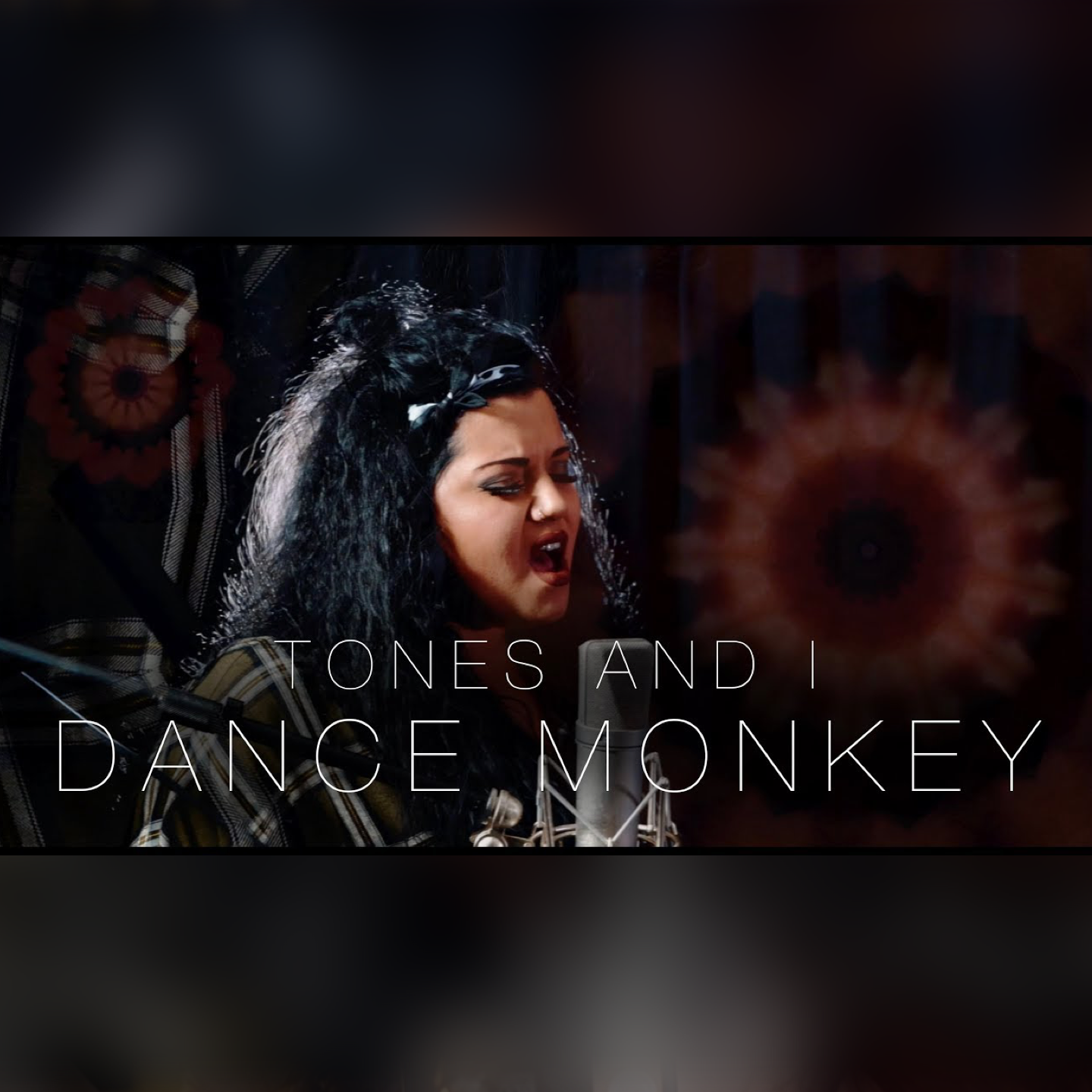 Dance Monkey -
                    Luxe radio