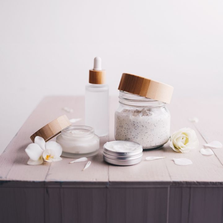 La cosmétovigilance est-elle effective au Maroc ? - Avec Ou Sans Parure -
                    Luxe radio