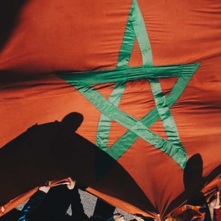 Comment construire une unité nationale ? - Avec Ou Sans Parure -
                    Luxe radio