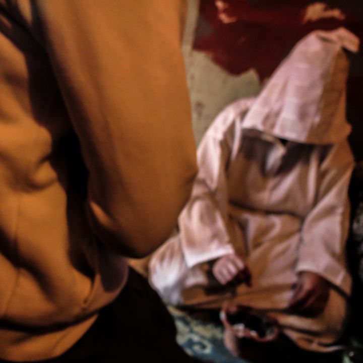 « Chouf chouafa » : quand les vidéos montrent l’ampleur d’un phénomène - Les Débats -
                    Luxe radio