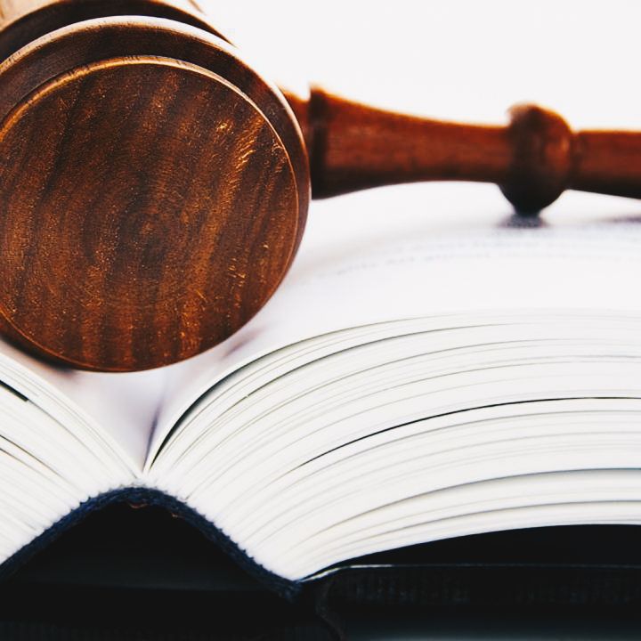 Mohamed Oulkhouir: « La clarté des textes participe à la sécurité juridique des investisseurs » - Droit Des Affaires -
                    Luxe radio