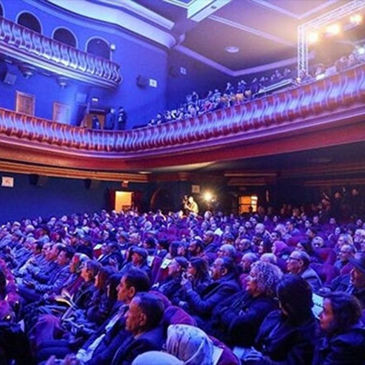 Le théâtre marocain en fête à Tétouan - Le Journal des Arts -
                    Luxe radio