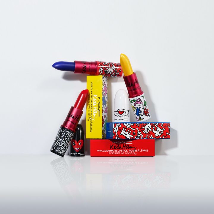 MAC Cosmetics rend hommage à Keith Haring - Le Journal du Luxe -
                    Luxe radio