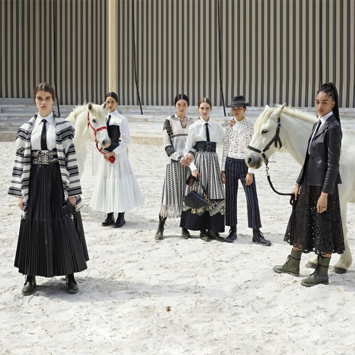 Le défilé Dior à Marrakech - Le Journal du Luxe -
                    Luxe radio