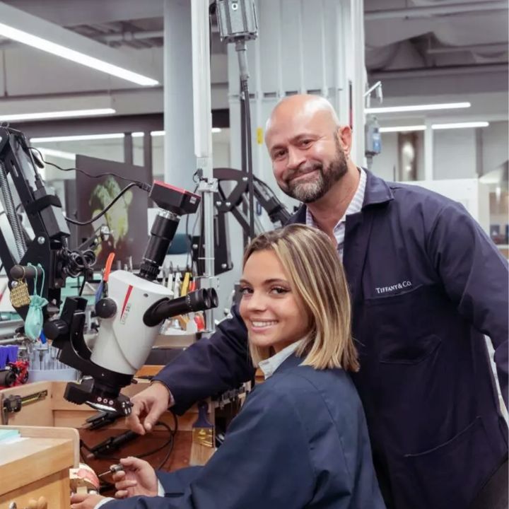 LVMH implante sa première formation Métiers d'Excellence aux Etats-Unis - Le Journal du Luxe -
                    Luxe radio