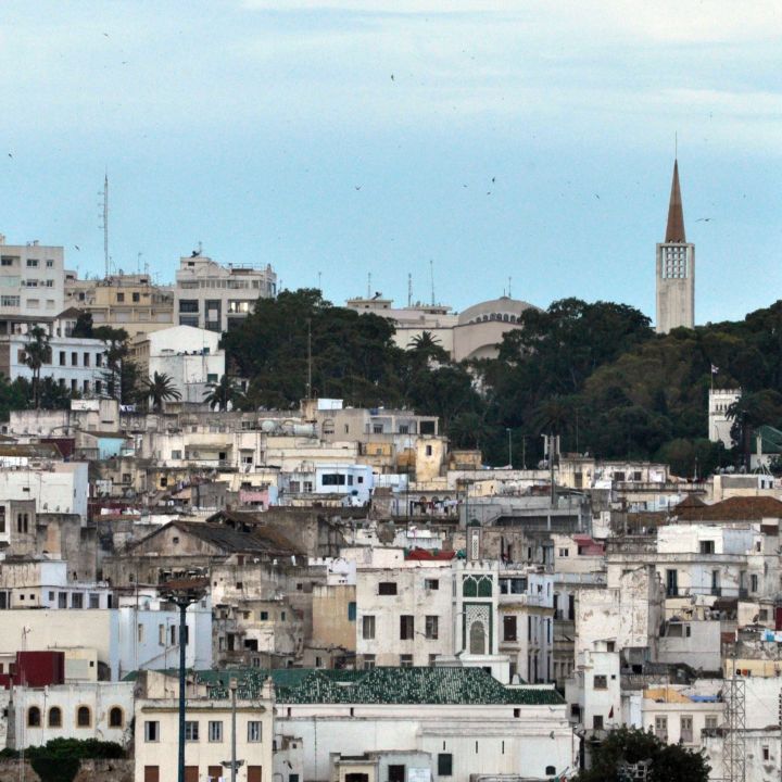 Simohamed Chadli révèle son « Maroc à lui » à Tanger - Le Journal des Arts -
                    Luxe radio