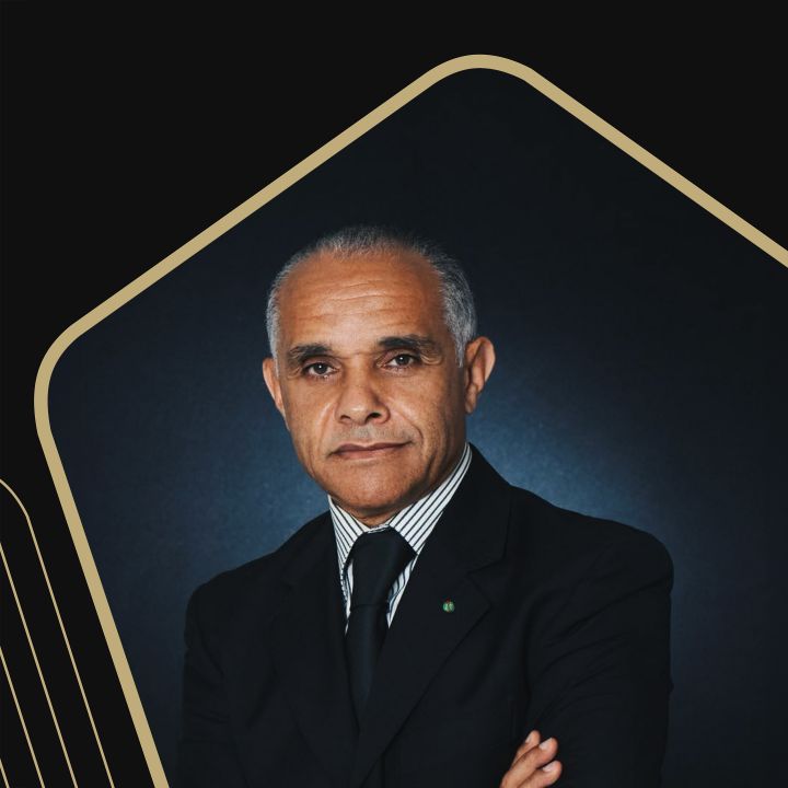 Aziz Daouda : « Cette décision est un divorce avec le long passé de la CAF » - Les Invités de Heure Essentielle -
                    Luxe radio