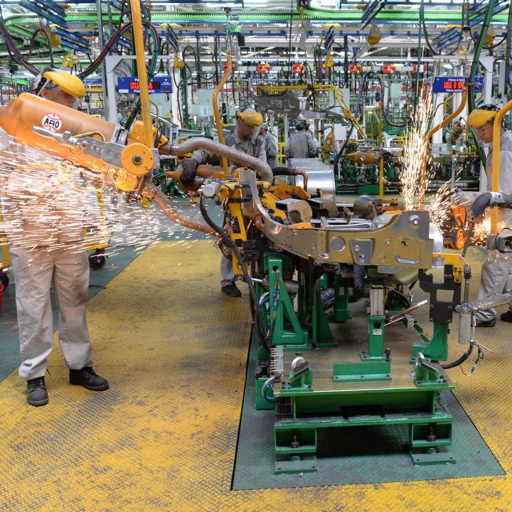 L’activité industrielle au Maroc repart à la hausse - Écho Entreprises -
                    Luxe radio