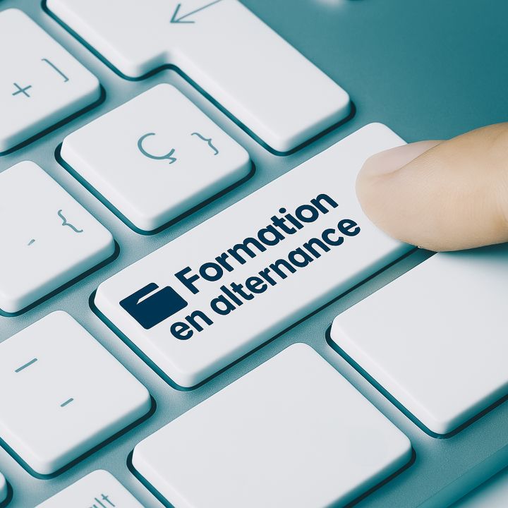 Comment la formation en alternance peut-elle relancer l’emploi ? - Avec Ou Sans Parure -
                    Luxe radio