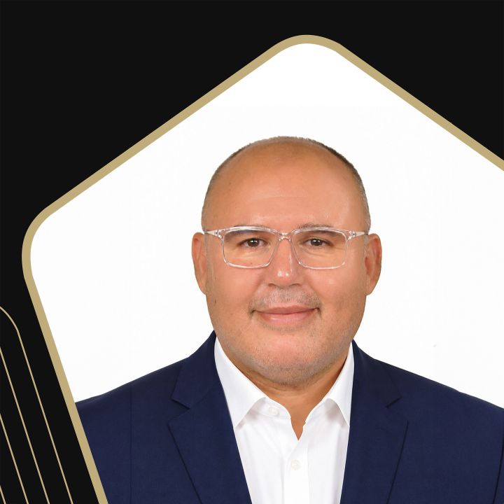 Que propose concrètement le parti Al Amal sur les préoccupations qui dominent cette campagne ? Avec Hassan Essadiki, tête de liste du parti à Meknès, coordinateur provincial du parti Al Amal - Les Invités des Matins Luxe -
                    Luxe radio