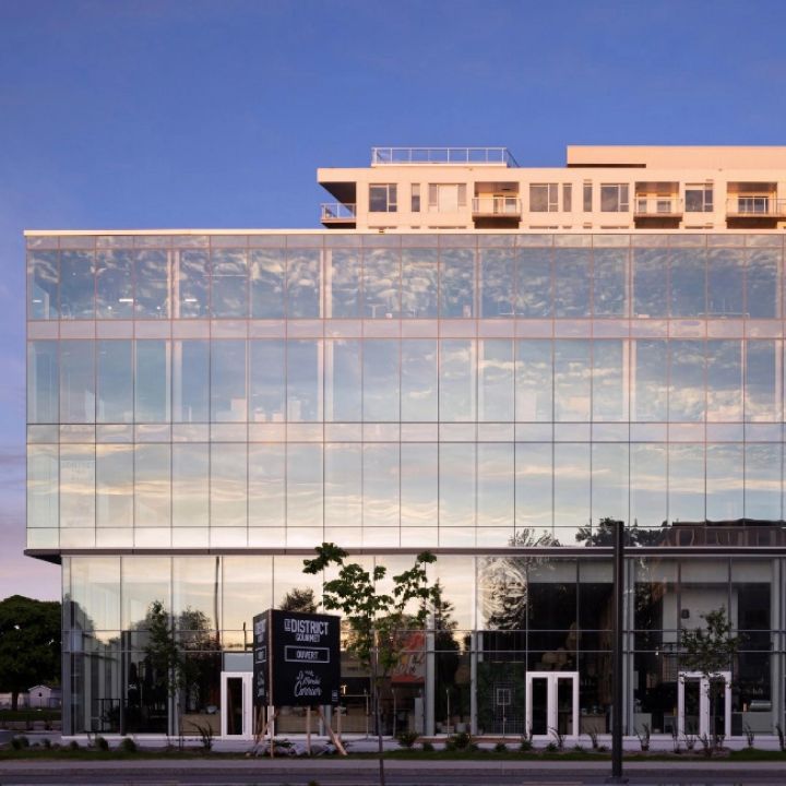 Verre intégral: la transparence en quête de performance - Architecture -
                    Luxe radio