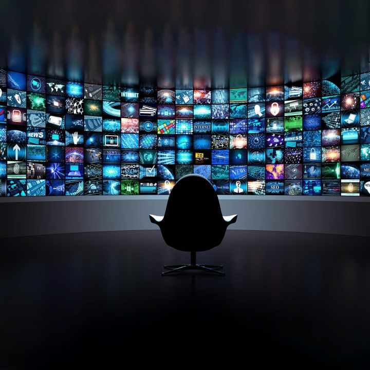 La télévision est-elle encore un média incontournable ? - Les Débats -
                    Luxe radio
