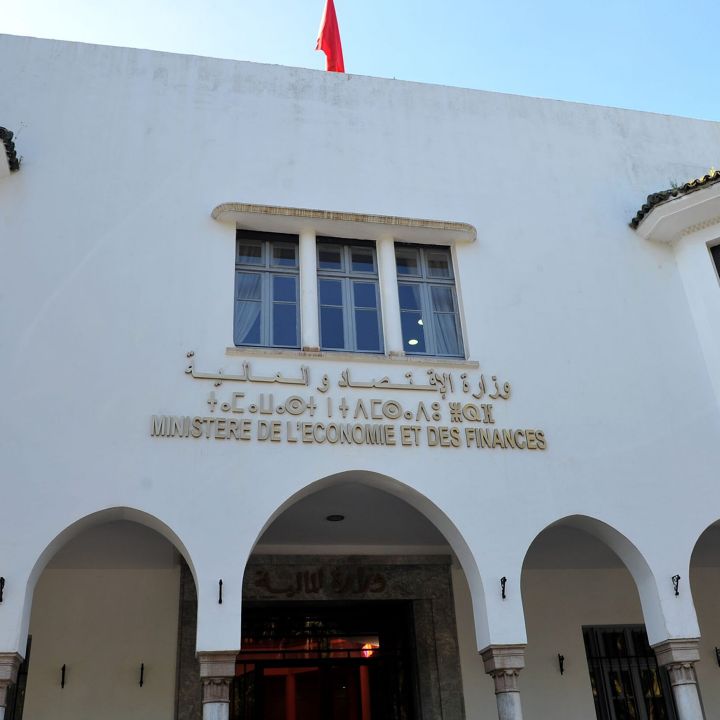 Loi de finances 2026 : une hausse des recettes fiscales de 10,4 milliards de dirhams à fin avril - L’œil Macro -
                    Luxe radio