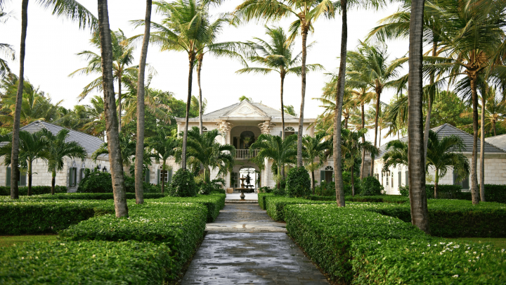 La villa de Tommy Hilfiger : un écrin caribéen aux allures de rêve américain - Architecture -
                    Luxe radio