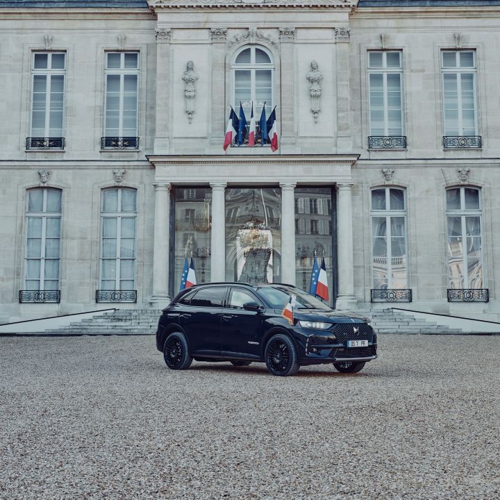 DS7 Crossback Elysée : + 22 cm - Le Journal du Luxe -
                    Luxe radio