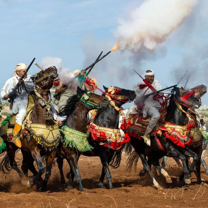 Taroudant célèbre la Tbourida - Résonances Culturelles -
                    Luxe radio