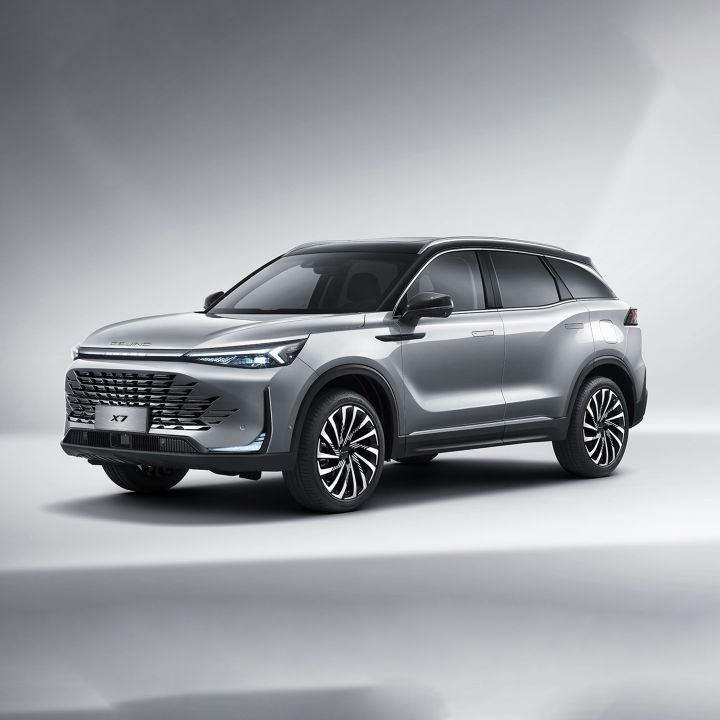 BAIC entre en jeu, sans détour ni détourisme - Le Journal du Luxe -
                    Luxe radio
