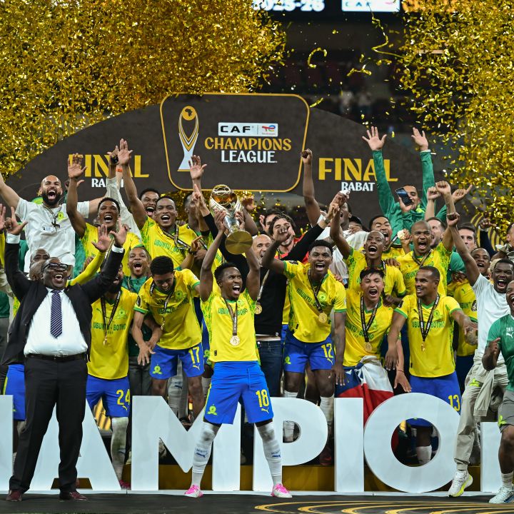 Choc AS FAR–Sundowns, listes du Mondial 2026, sacre d’Arsenal et Green Challenge de Fès : analyses et décryptages - La Loge Des Supporters -
                    Luxe radio