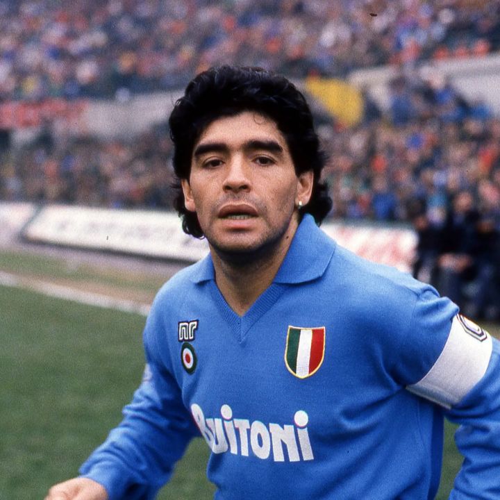 Quand le nom dépasse le maillot. Avec Talal Chakir - La Loge Des Supporters -
                    Luxe radio