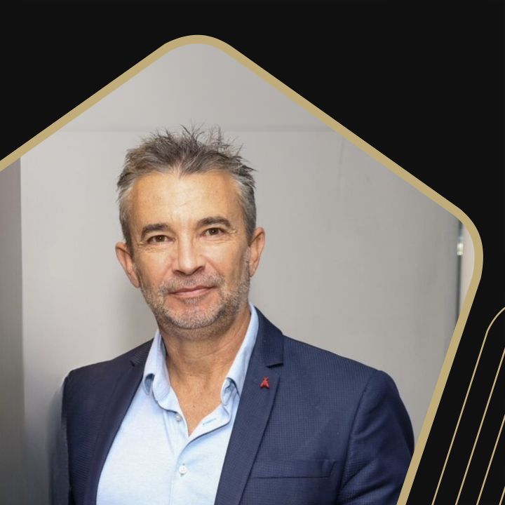 Entreprises/formation: comment coopérer sans perdre l’indépendance académique ? Avec Hervé Martinez, directeur général adjoint de l’école Centrale Casablanca - Les Invités des Matins Luxe -
                    Luxe radio