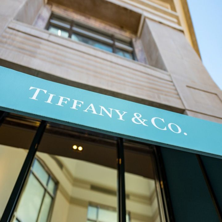 LVMH renonce à l’achat de Tiffany & Co - Le Journal du Luxe -
                    Luxe radio
