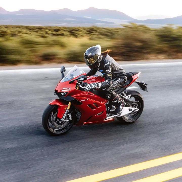 ZXMOTO arrive au Maroc avec deux motos sportives - Le Journal du Luxe -
                    Luxe radio