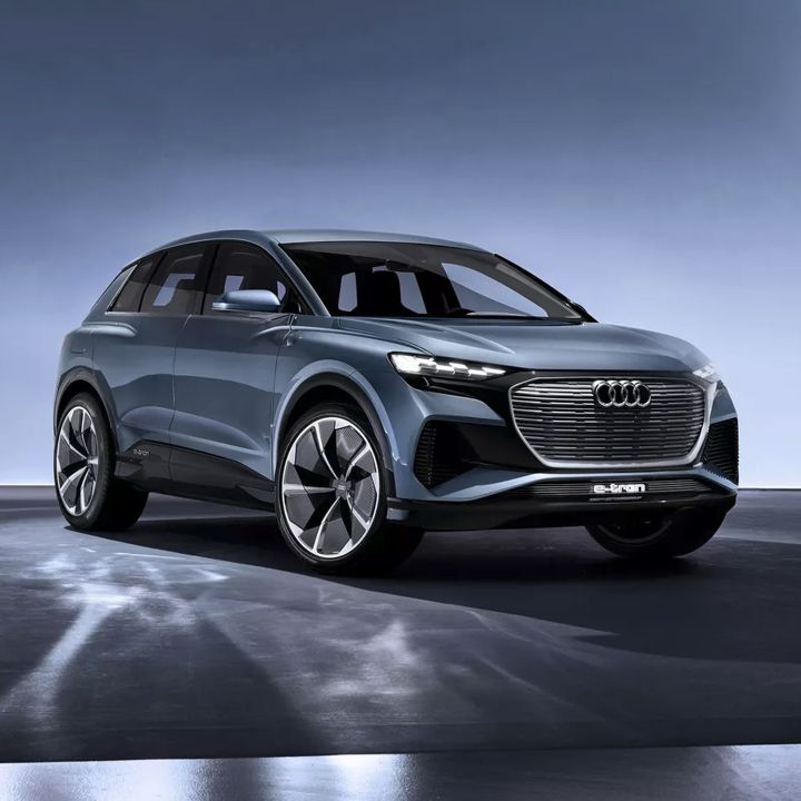 Audi dévoile son nouveau SUV électrique : le Q4 e-tron - Le Journal du Luxe -
                    Luxe radio