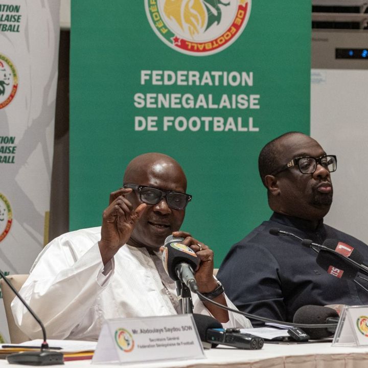 Le triste folklore des Lions de la Teranga. Avec Talal Chakir - La Loge Des Supporters -
                    Luxe radio