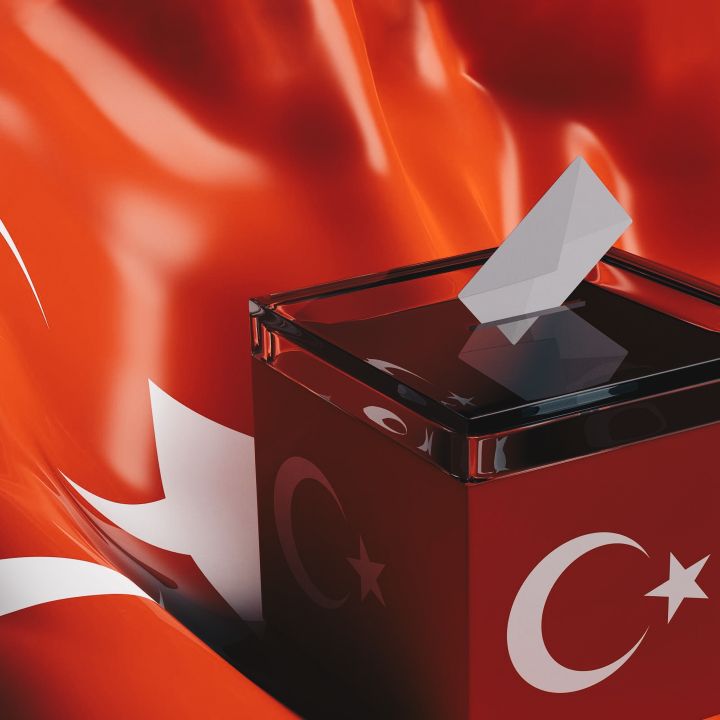Turquie : malgré un bilan économique décevant...Erdogan assure un 3ème mandat ! - Avec Ou Sans Parure -
                    Luxe radio