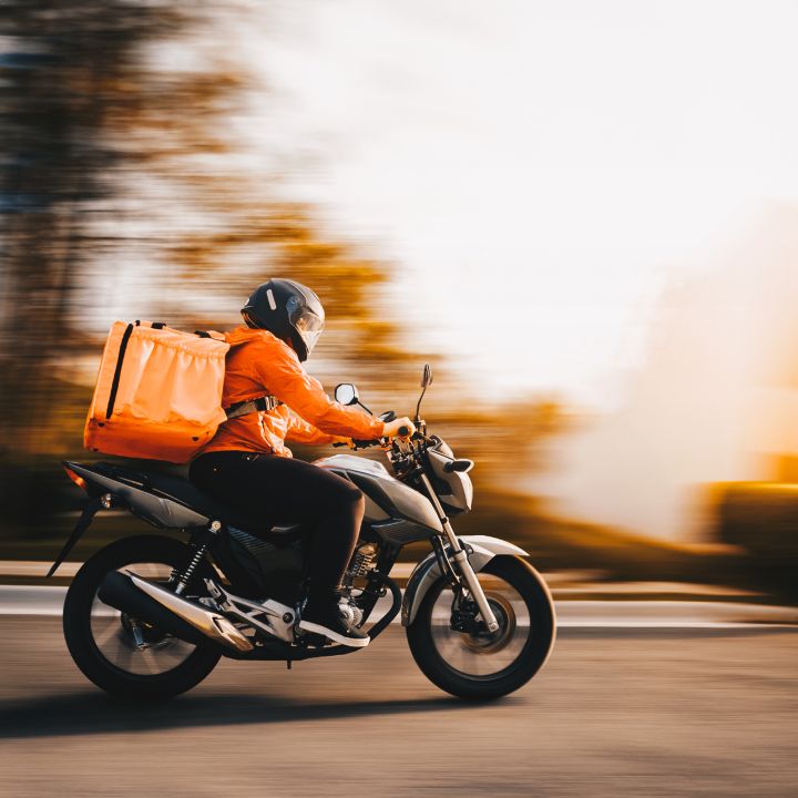 Livraison à domicile, quel avenir pour un secteur en pleine mutation ? - Avec Ou Sans Parure -
                    Luxe radio