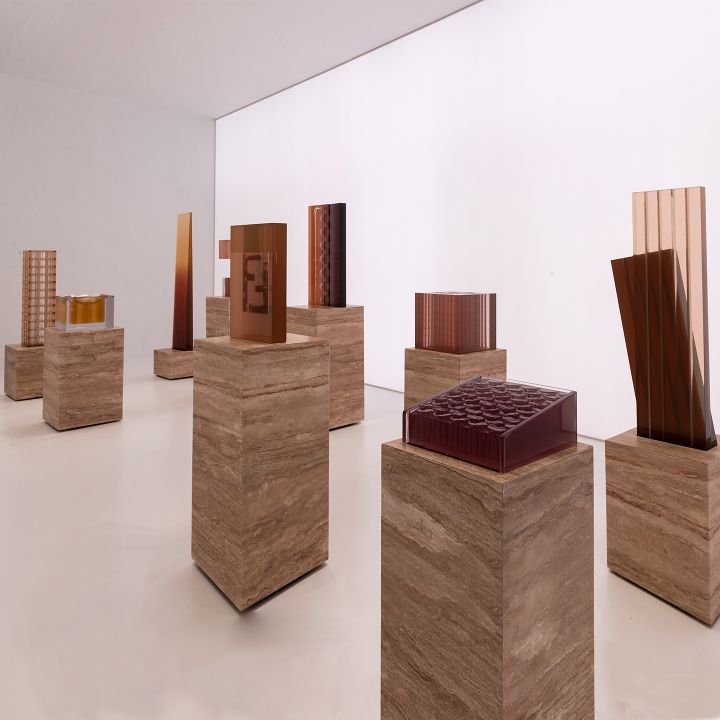 Les 10 fontaines Fendi de Sabine Marcelis - Le Journal du Luxe -
                    Luxe radio