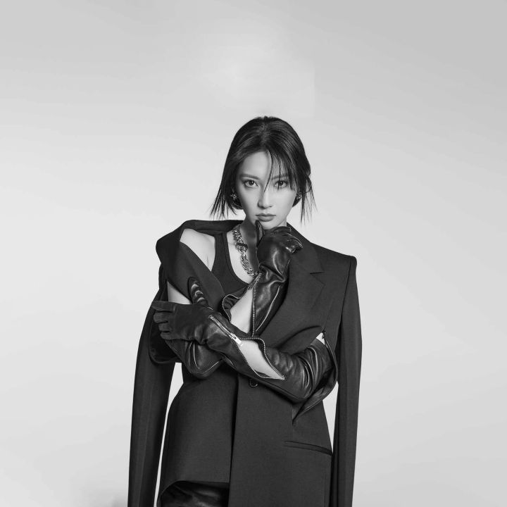 L’actrice japonaise Nanao devient la nouvelle égérie Givenchy - Le Journal du Luxe -
                    Luxe radio