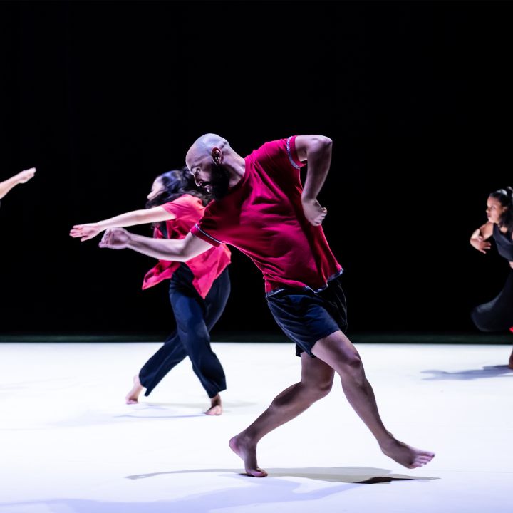 Festival On Marche 2026 : Marrakech danse au rythme du partage - Le Journal des Arts -
                    Luxe radio