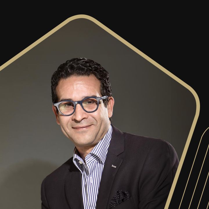 19e édition du salon MAROCOTEL : comment accompagner concrètement la montée en gamme des établissements face aux ambitions affichées à l’horizon 2030 ? Avec Adil Karim, président du salon MAROCOTEL - Les Invités des Matins Luxe -
                    Luxe radio