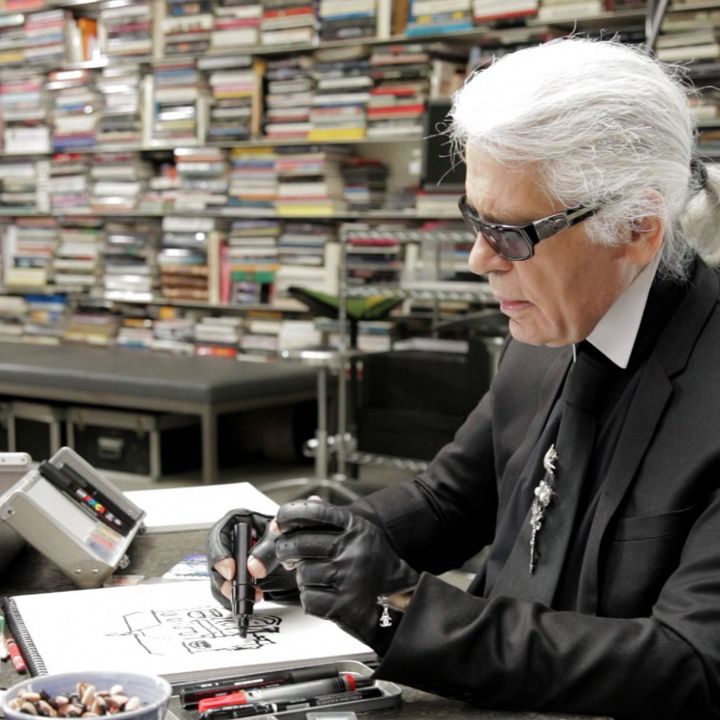 Rare : des croquis originaux de Karl Lagerfeld proposés aux enchères - Le Journal du Luxe -
                    Luxe radio