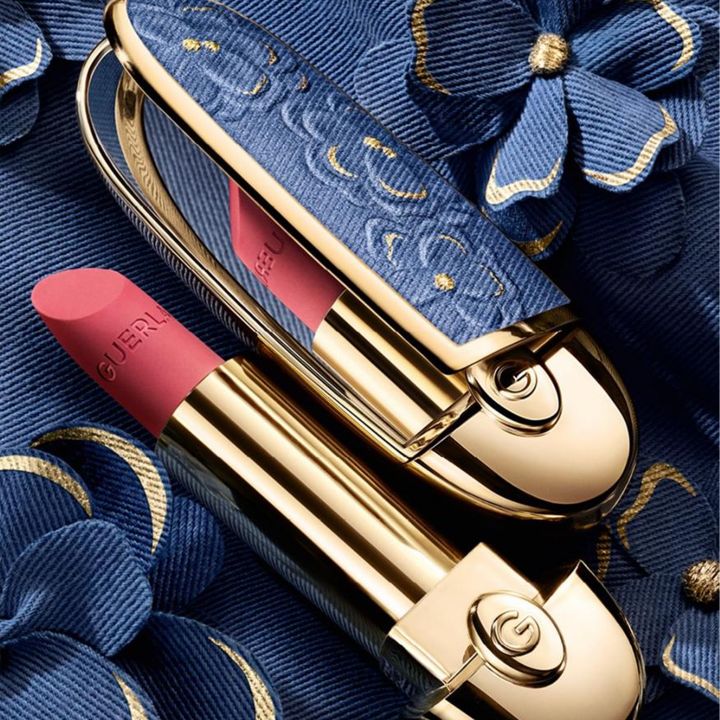 Guerlain explore l’upcycling couture dans le maquillage - Le Journal du Luxe -
                    Luxe radio