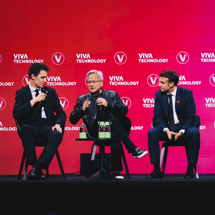 Que retenir de la prise de parole inaugurale du patron de Nvidia à VivaTech Paris ? - Le Monde AI -
                    Luxe radio