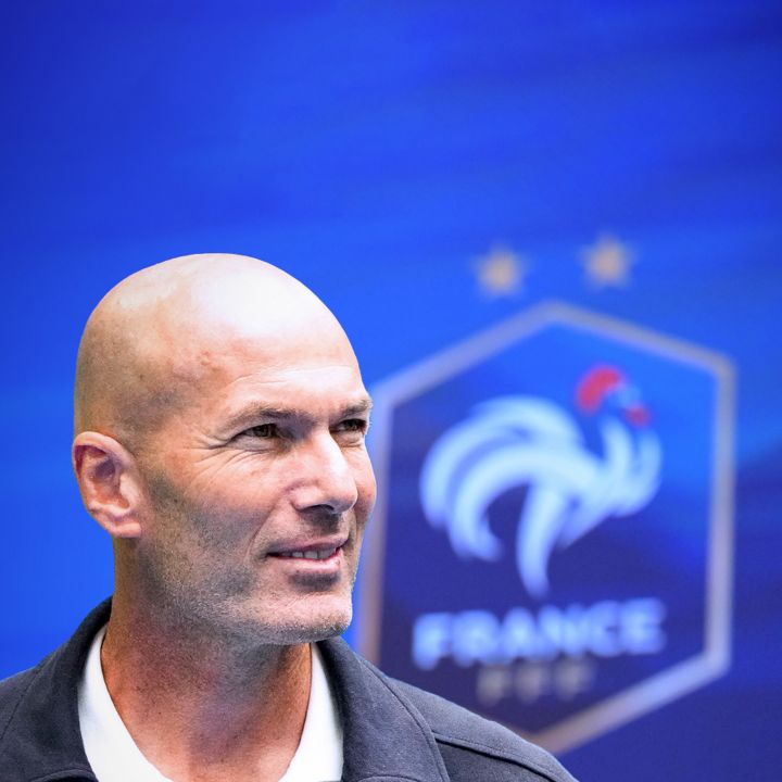 Zidane, un magicien sur le banc des Bleus ? Avec Talal Chakir - La Loge Des Supporters -
                    Luxe radio