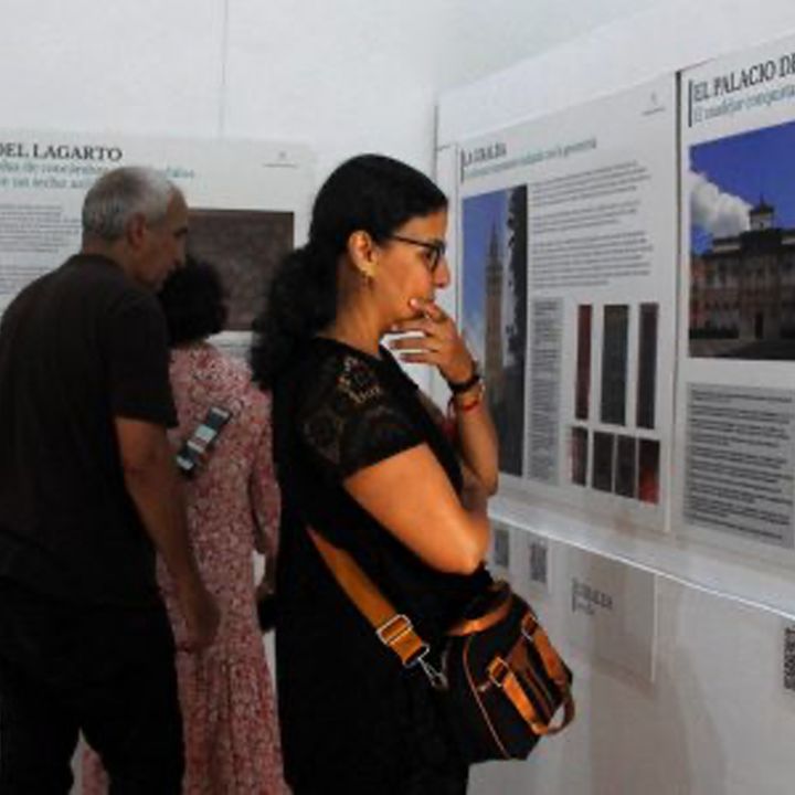 Al-Andalus entre géométrie et mémoire à Marrakech - Le Journal des Arts -
                    Luxe radio