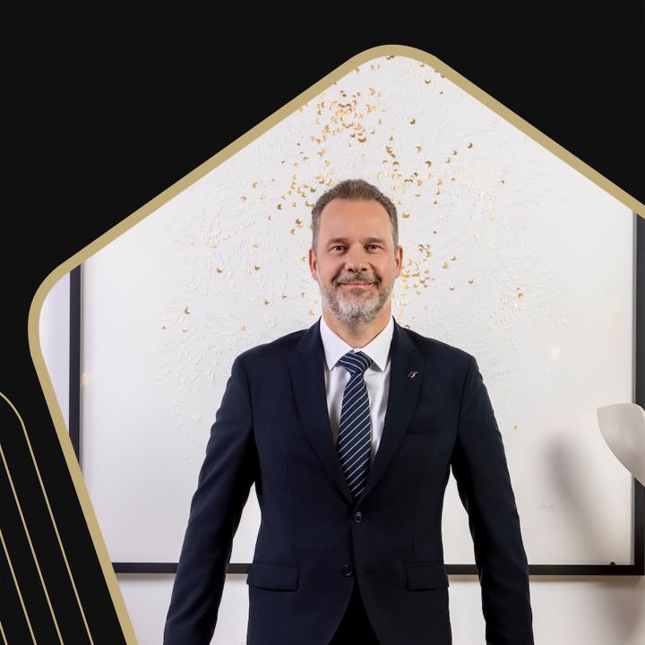Hôtellerie : comment répondre aux attentes des clients ? Avec Yves Mudry, directeur du Fairmont La Marina Rabat-Salé - Les Invités des Matins Luxe -
                    Luxe radio