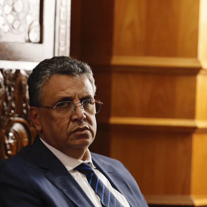 Quand un ministre de la Justice dit “détester” la notion d’enrichissement illicite, le propos n’est pas anodin - Le Fil Des Actus -
                    Luxe radio