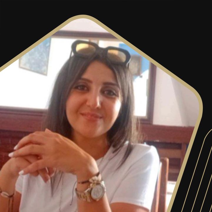 « J’ai voulu créer un espace créatif, libre et sincère. ». Iman Charif Tribak, Artiste et fondatrice d’IMAgaleries.com - Les Invités des Matins Luxe -
                    Luxe radio