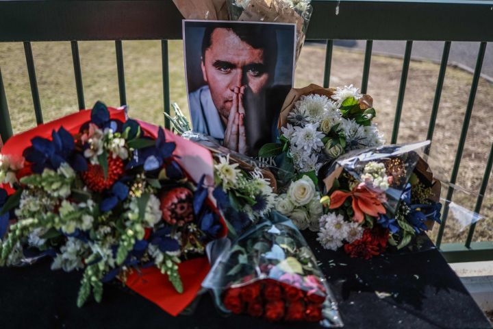 Assassinat de Charlie Kirk : le point de bascule pour la démocratie américaine ? - Avec Ou Sans Parure -
                    Luxe radio