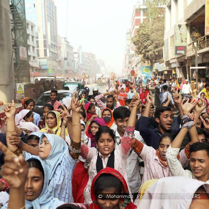 Grève des ouvriers du textile au Bangladesh, les multinationales survivront - Les Débats -
                    Luxe radio
