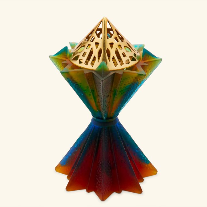 L’exposition « Constellations – Retour vers le futur » de Hicham Lahlou bientôt visible - Résonances Culturelles -
                    Luxe radio