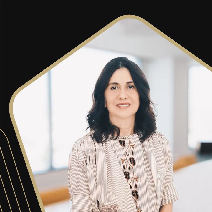 Wafa Belmaachi: « Les jeunes entrepreneurs ont besoin d’accompagnement et c’est notre mission » - Les Invités des Matins Luxe -
                    Luxe radio