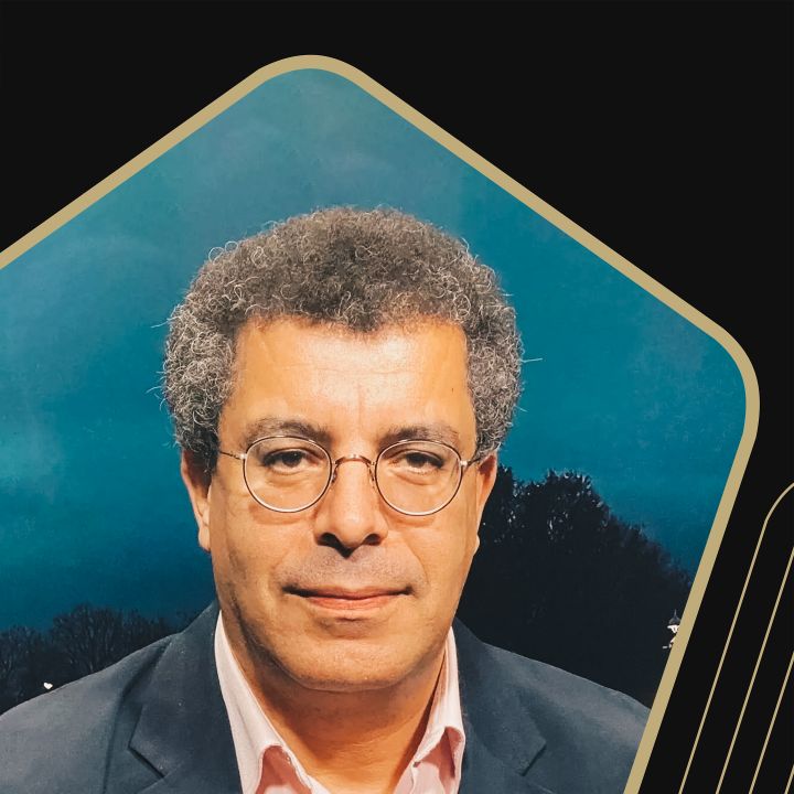 Iran-États-Unis : comment expliquer la bascule ? avec Mustapha Tossa, journaliste éditorialiste, expert du monde arabe. - Les Invités de Heure Essentielle -
                    Luxe radio