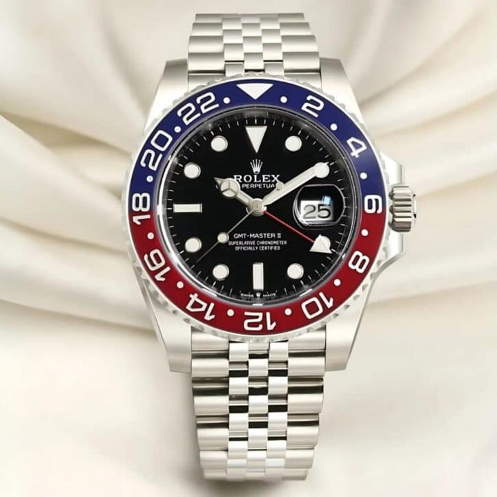 Rolex arrête la production de la GMT-Master II “Pepsi” - Le Journal du Luxe -
                    Luxe radio