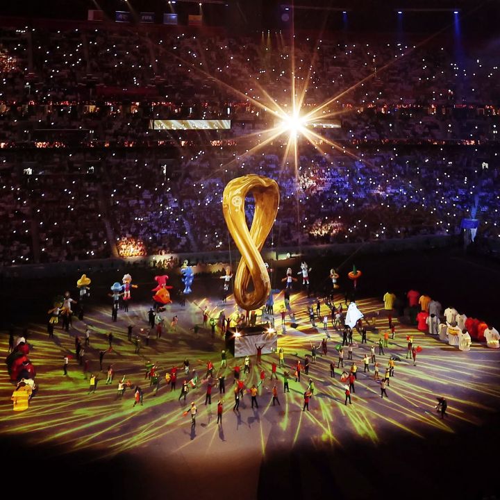 Coupe du monde du Qatar : un mondial comme les autres ? - Les Débats -
                    Luxe radio