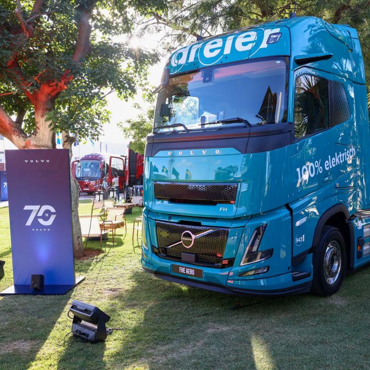 Volvo Maroc célèbre 70 ans de présence - Le Journal du Luxe -
                    Luxe radio